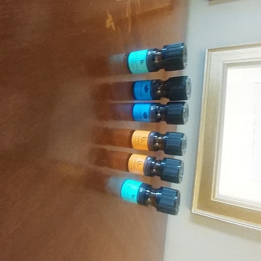 6 Essential Oils by Airome